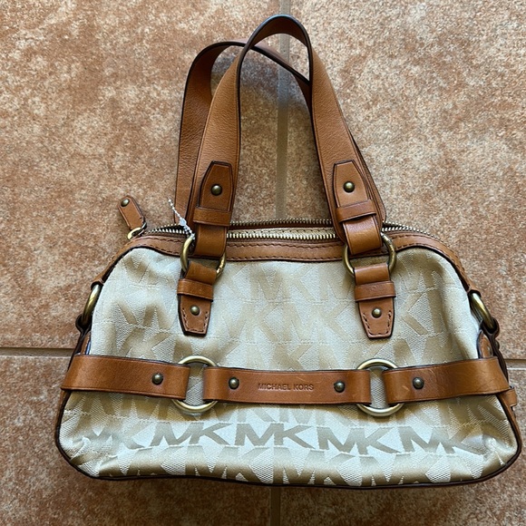 Tan Michael Kors Purse - Picture 2 of 6